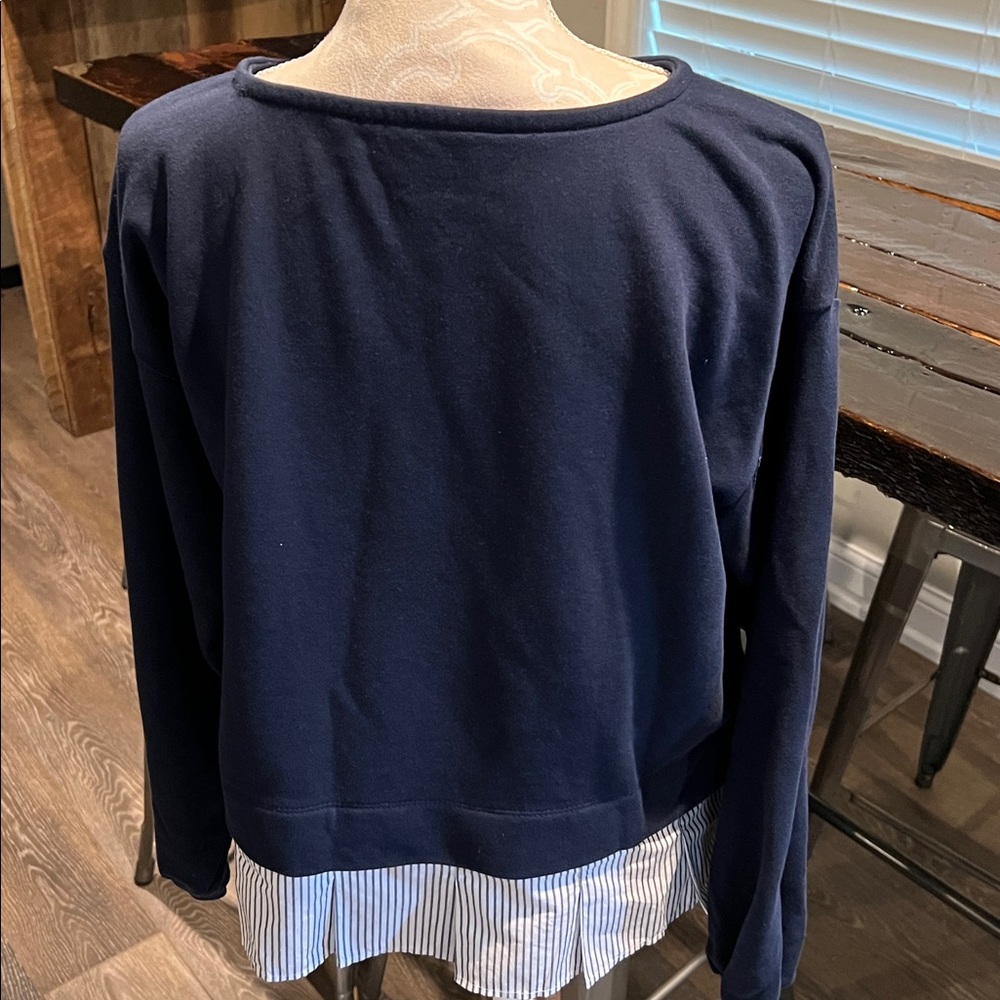 Loft Sweatshirt - Picture 3 of 4